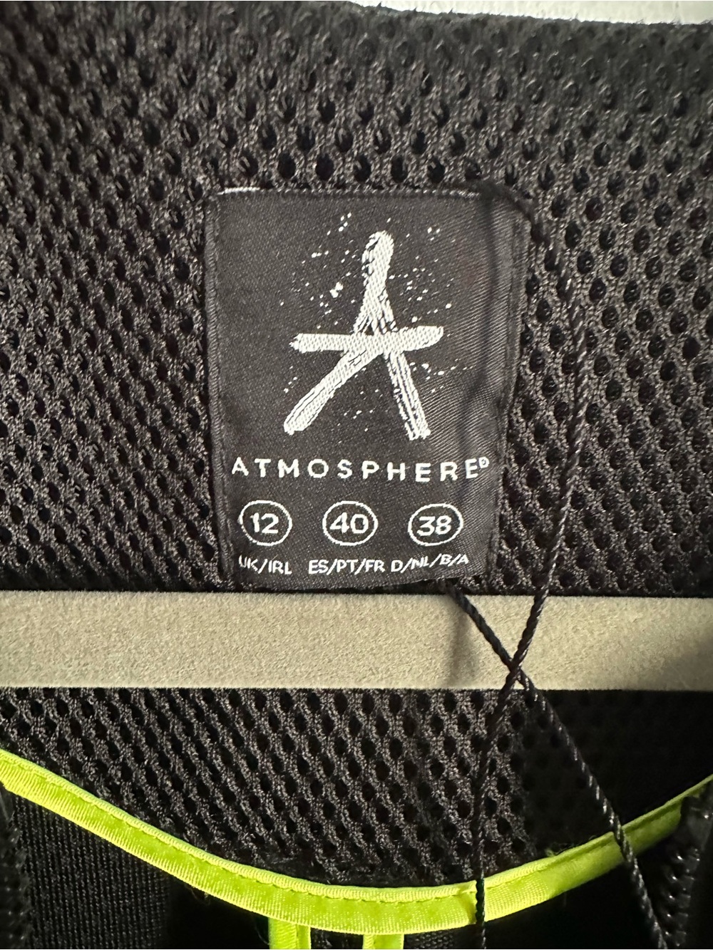 Atmosphere Mesh Jacket - Picture 4 of 4